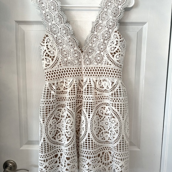 NWOT Catherine Malandrino for Anthropologie Lace Mini Dress, Size 6 - Picture 5 of 9